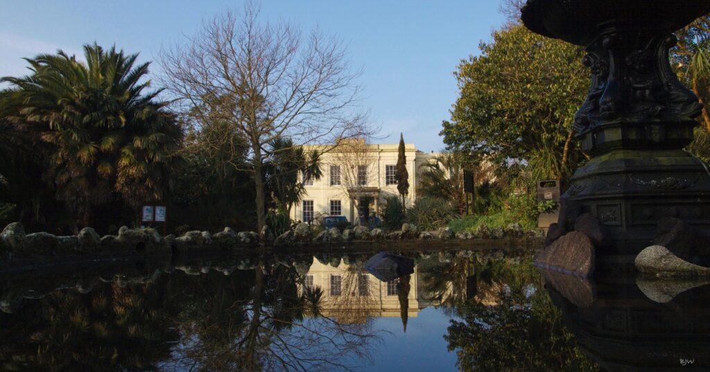Morrab Library